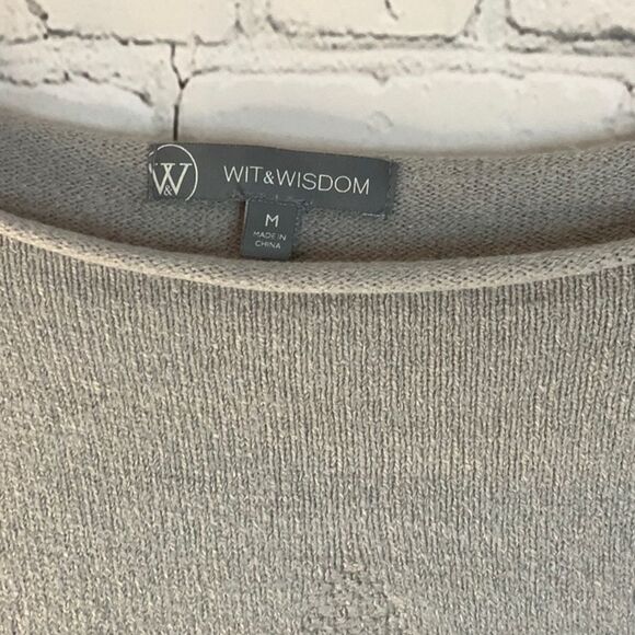 Wit & Wisdom gray Women’s Sweater with star, Women’s Gray Sweater, size medium - Picture 3 of 6